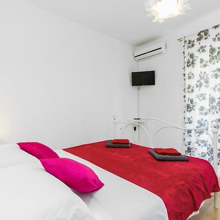 Apartmani Mariva 보디체 외부 사진