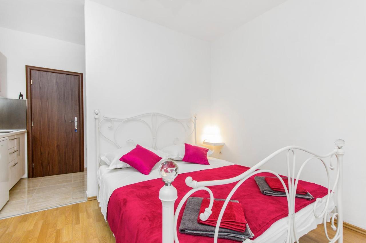 Apartmani Mariva 보디체 외부 사진