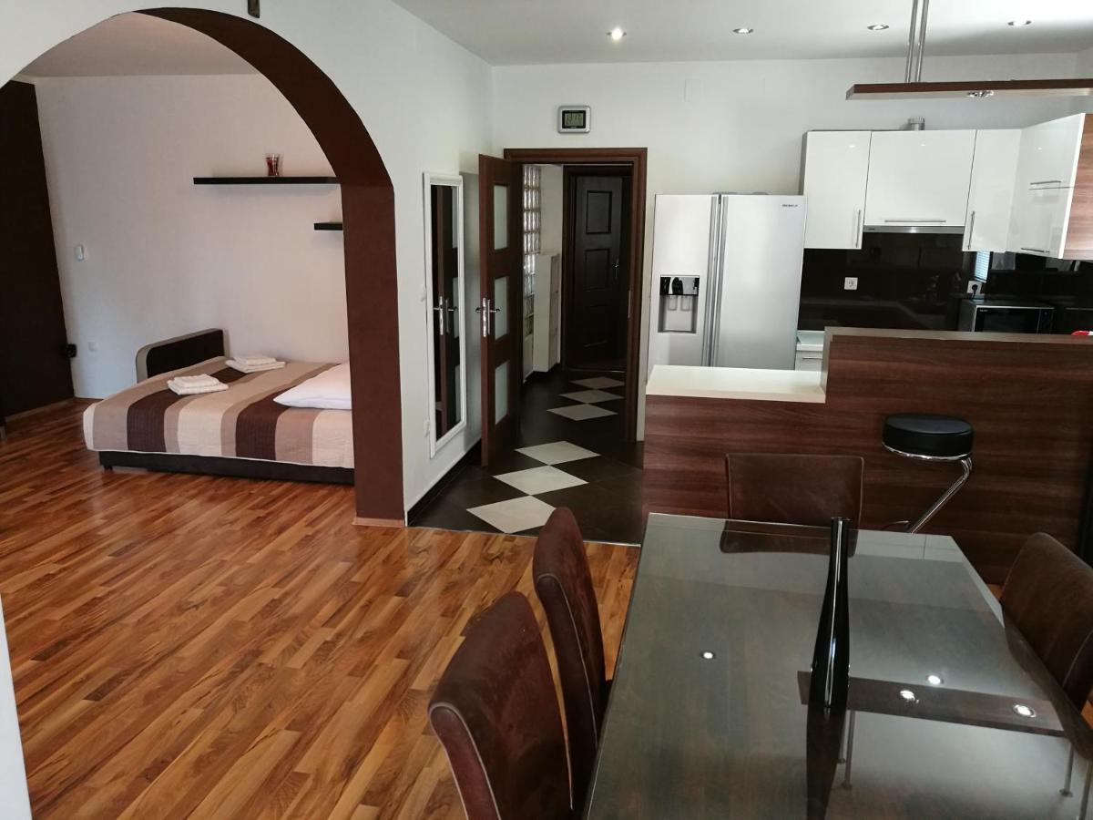 Apartmani Mariva 보디체 외부 사진