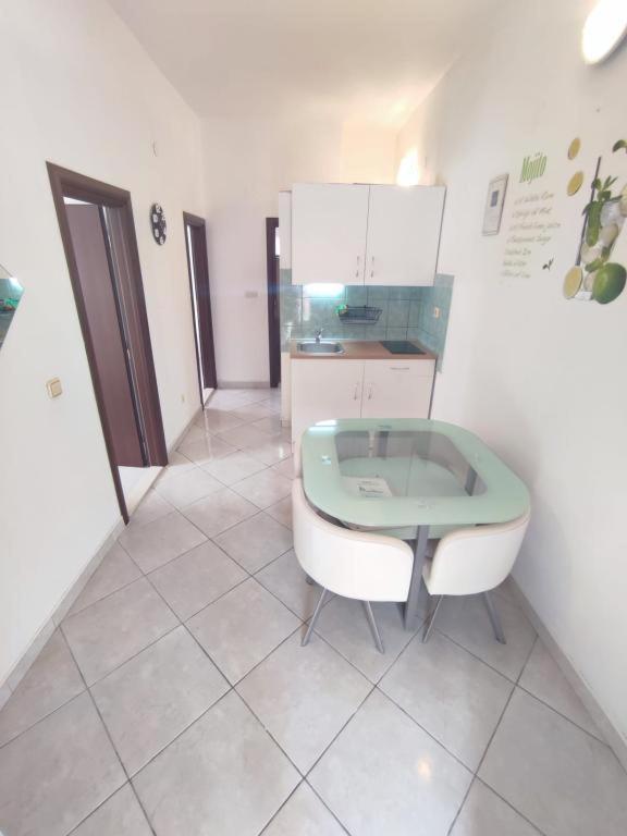 Apartmani Mariva 보디체 외부 사진