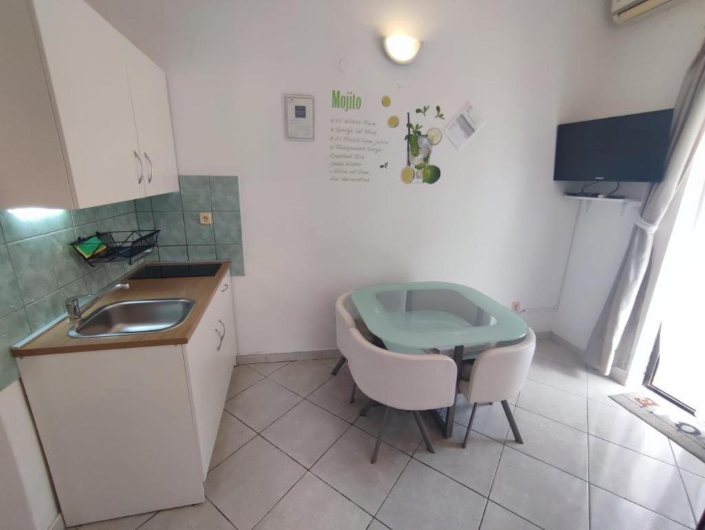 Apartmani Mariva 보디체 외부 사진