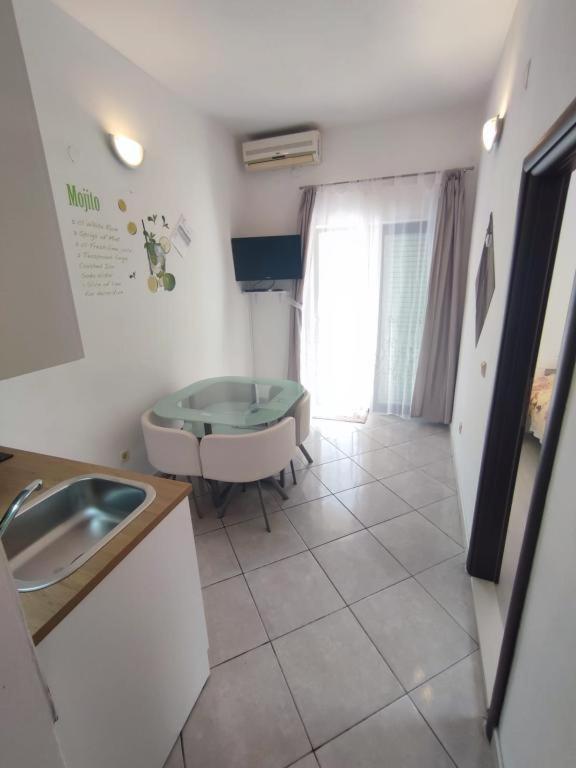 Apartmani Mariva 보디체 외부 사진